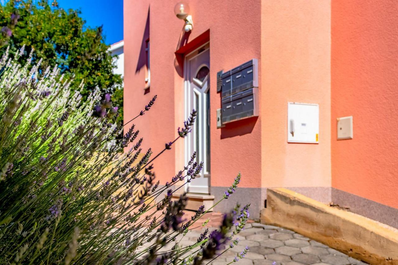 Ferienwohnung Abby Kornić Exterior foto